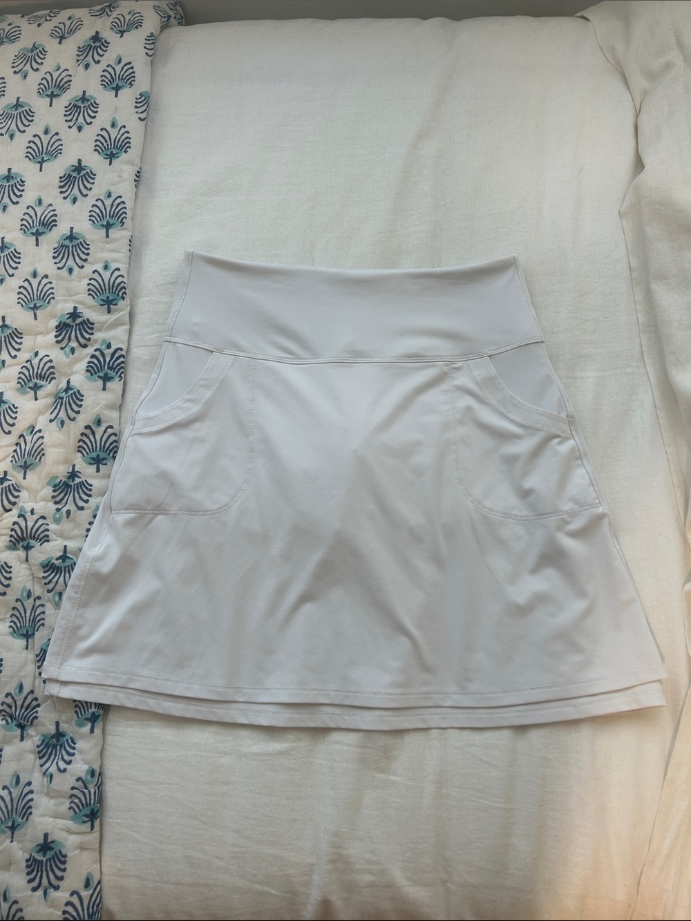 Peter Millar white Athletic Skort with Front Pockets